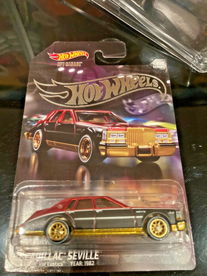 NFT Garage Series4 '82 CADILLAC SEVILLE