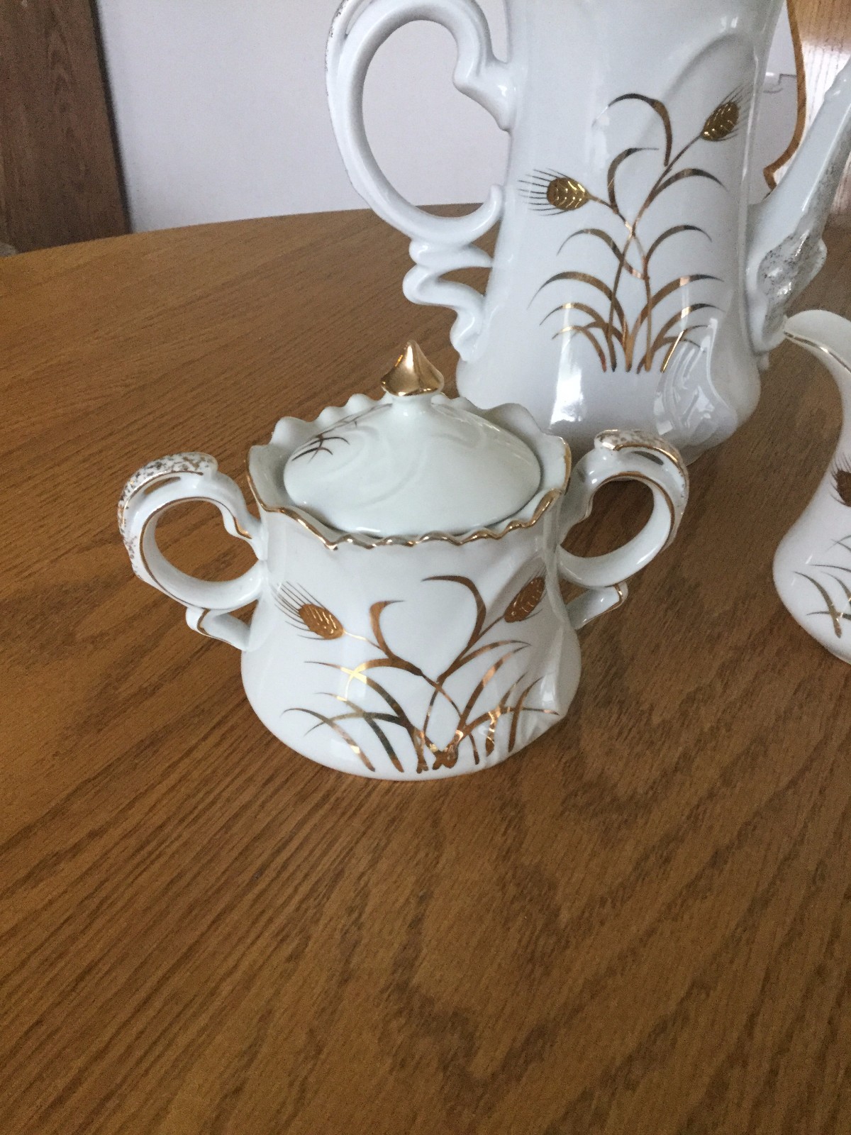 BEAUTIFUL Lefton China TEA SET,  Tea Pot, Sugar Bowl w/ lid & Creamer -GOLD TRIM