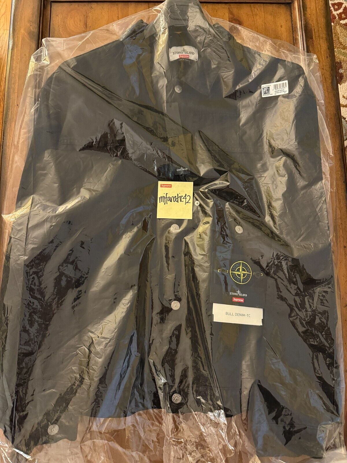 2023 Supreme x Stone Island Bull Denim Trucker Jacket BLACK 2023 Supreme x Stone Island Bull Denim Trucker Jacket BLACK