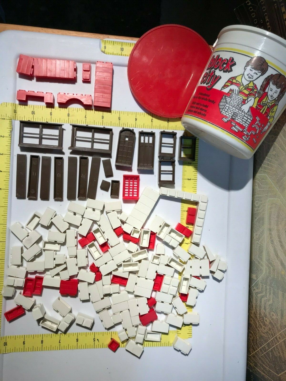 Block City Brick Bucket 180 lot vintage 80's toy building construction house