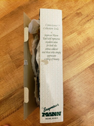 VINTAGE SEYMOUR MANN CONNOISSEUR COLLECTION LIMITED EDITION DOLL IN BOX