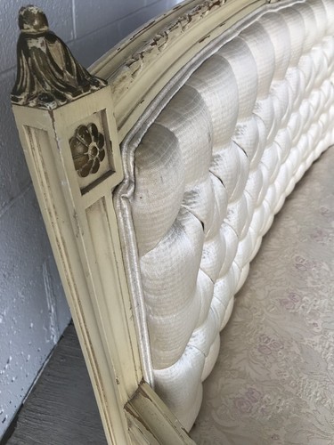tufted french settee