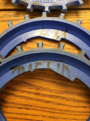 4 - LUSTRAN B5-24X  planter plates