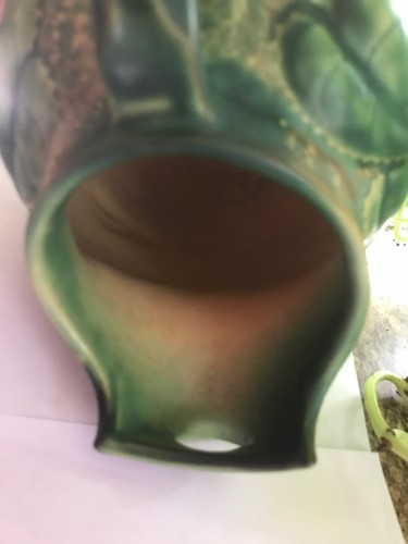 Vintage Roseville Pottery Fuchsia Ice-Lip Pitcher #1322, Ca. 1930s