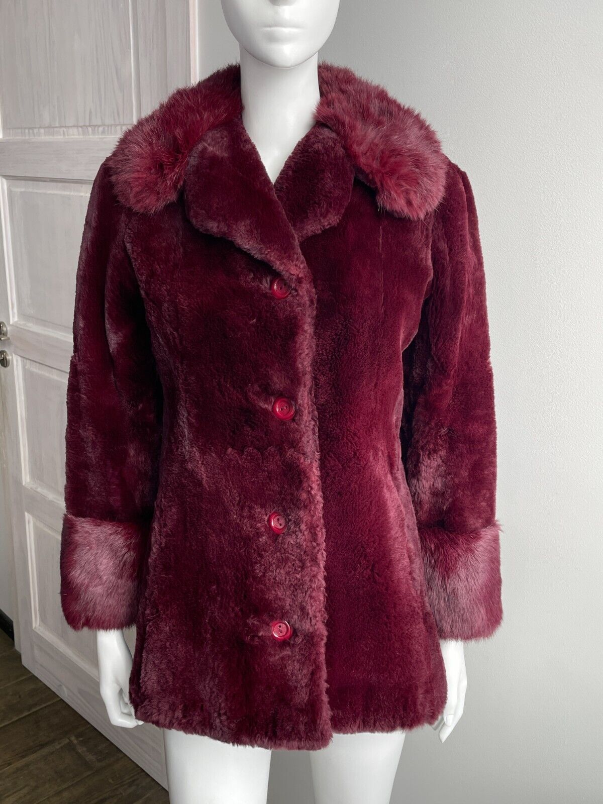 Dior Boutique Fourrure vintage mink fur coat - Size S | eBay Dior Boutique Fourrure vintage mink fur coat - Size S | eBay