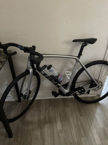 Trek Emonda SL5 Size 56 Quicksilver | eBay Trek Emonda SL5 Size 56 Quicksilver | eBay
