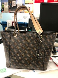 guess royal oak tote