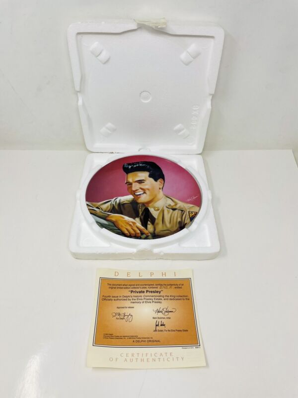 Elvis Presley Delphi Collector Plate COMMEMORATING THE KING PrIvate Presley #4