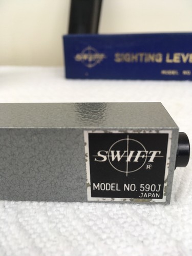 Vintage SWIFT SIGHTING LEVEL 590-J w/ Case + Box  #H