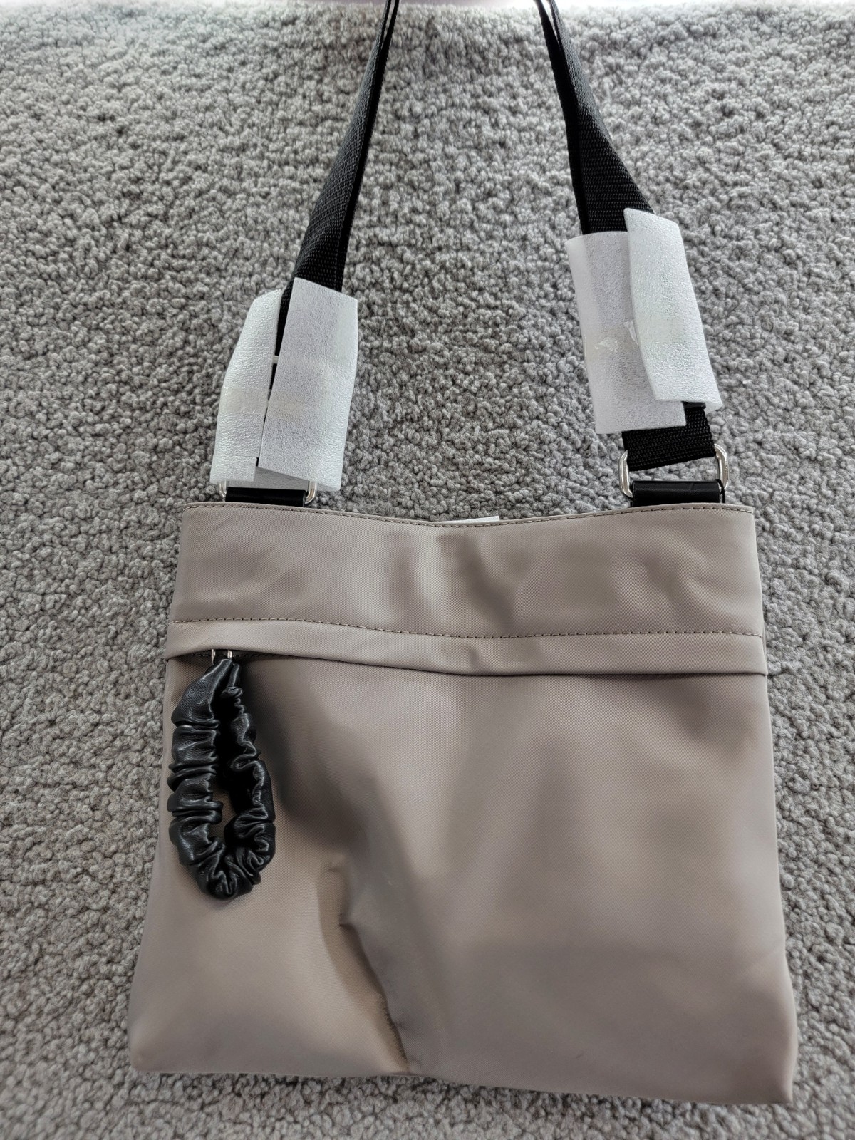 Circus by Sam Edelman Aurora Nylon Crossbody Bag Women's Grey/Black Adjustable - Picture 3 of 16