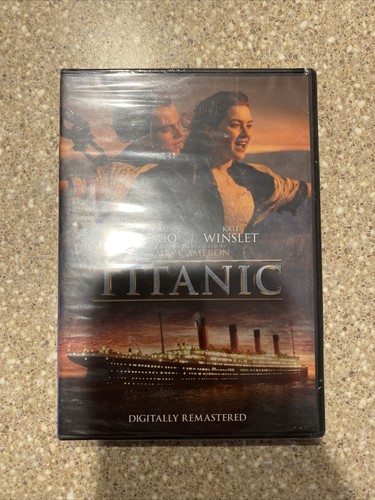 TITANIC タイタニック　洋書　voices DVD付き TITANIC タイタニック 洋書 voices DVD付き Amazon.com: Titanic