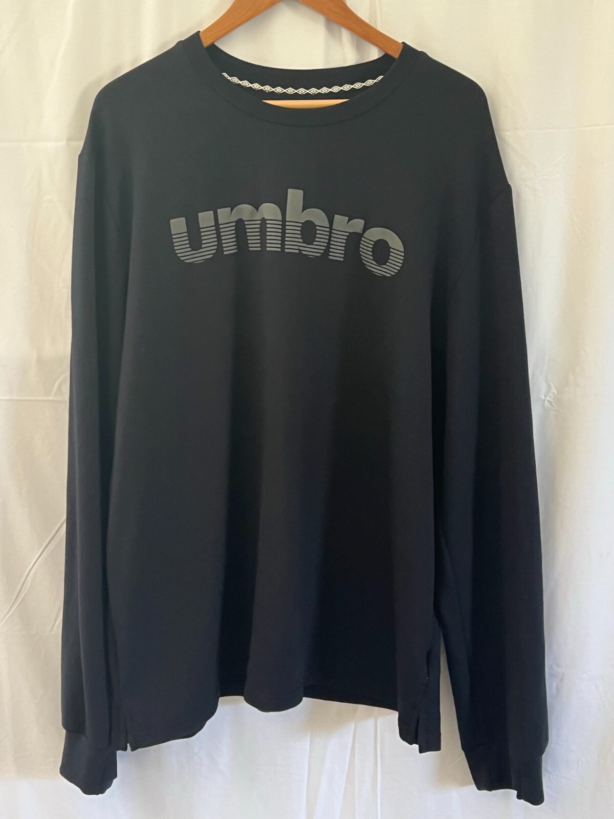 トップス Umbro Sport Crewneck Sweatshirt Black M Umbro Sport Crewneck Sweatshirt Umbro