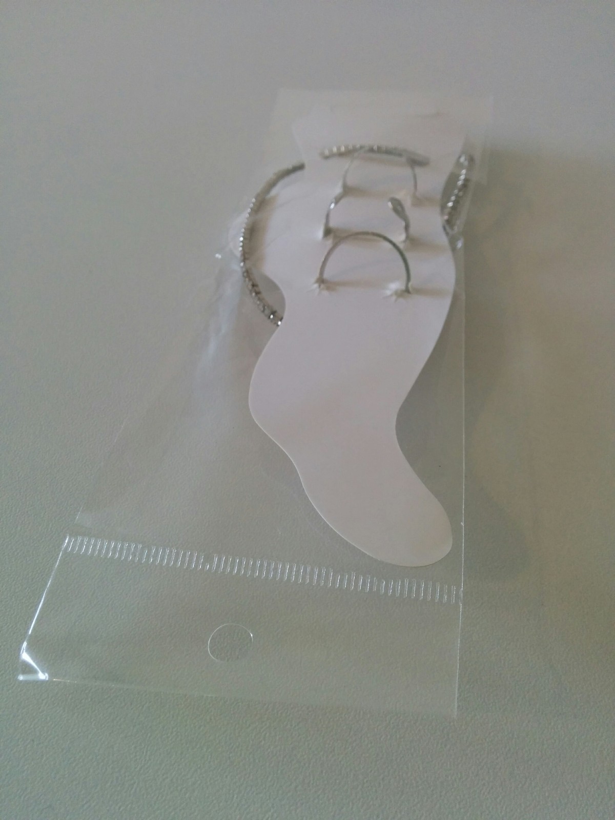 NEW-Toe rings- Ankle bracelet-Silver -Adjustable-Crystal