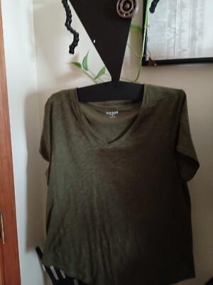 Old Navy Womens olive green Short Sleeve V Neck T-Shirt Top Size Medium  NWOT