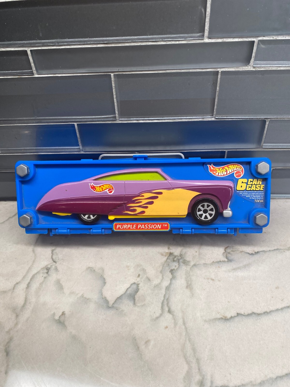 ホットウィール PURLLE PASSION Amazon.com: Hot Wheels Purple Passion HW Designed by 1/5 1