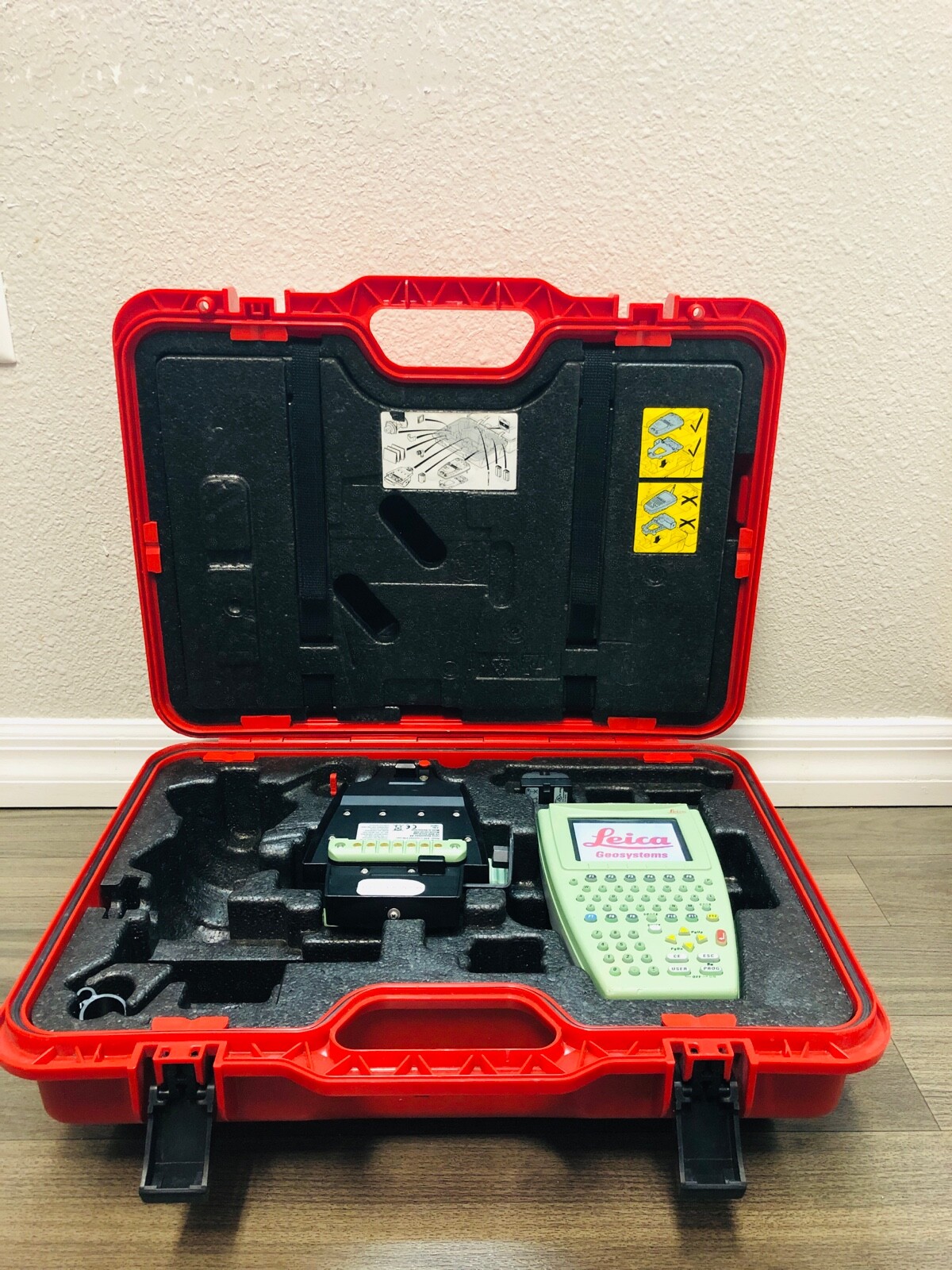 Leica ATX1230 GG SmartRover GPS GNSS GLONASS RTK with RX1250XC/GFU17