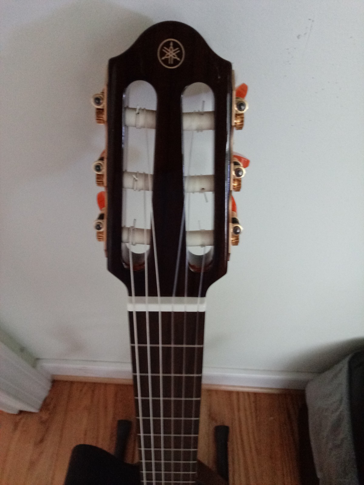 Yamaha SLG110N Nylon String Silent Guitar (Tobacco Brown Sunburst) - Mint