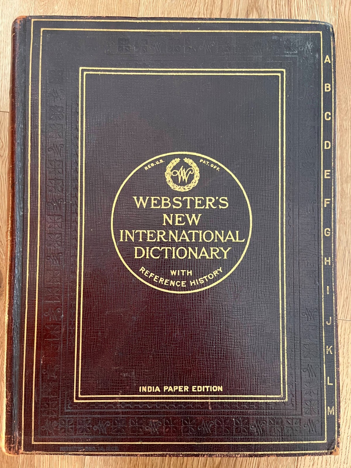 webster's international dictionary 英英辞典 英英和辞典 ESSENTIAL ENGLISH DICTIONARY - メルカリ