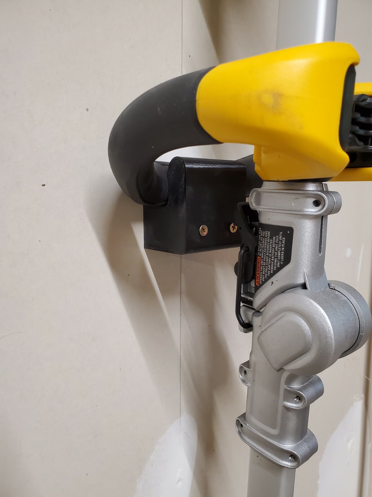 DeWalt 20V MAX String Trimmer Wall Mount Hanger DCST922 DCST922P1 DCST