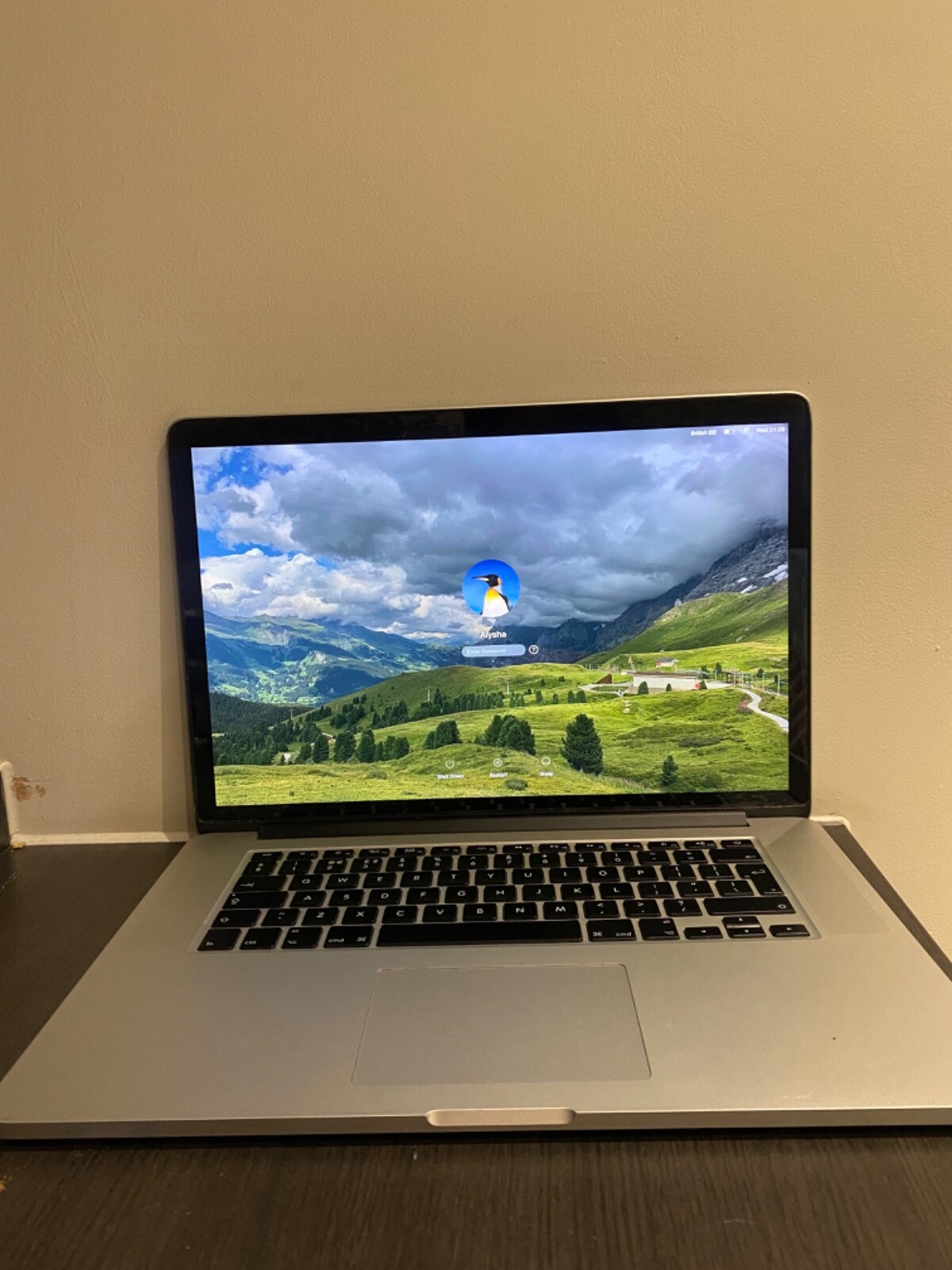macbook pro retina 15-inch mid 2014 core i7 2.5GHz 512GB