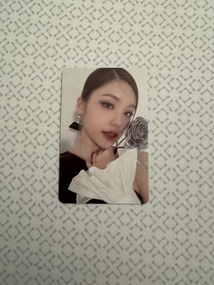 Itzy Checkmate Yeji Photocard Official