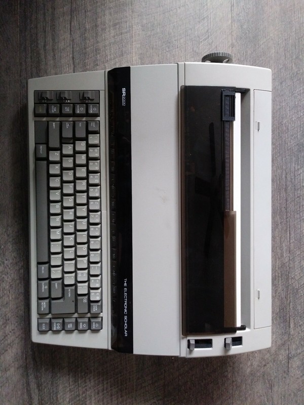 198X Sears SR2000 on the Typewriter Database