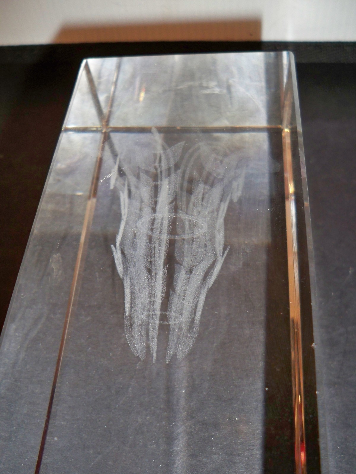 CHURCHILL DOWNS HOME OF KY. DERBY CRYSTAL 3D DATED APRIL 21, 2005 RACE HORSES DE