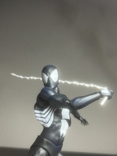 AUTHENTIC Mafex Spider-Man Black SYMBIOTE VENOM Costume AUTHENTIC Mafex Spider-Man Black SYMBIOTE VENOM Costume