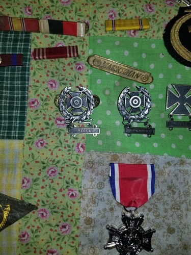 Vintage U.S. MILITARY Lot of PATCHES RIBBON BARS PINS MEDALS, navy, army marines