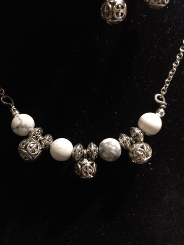 White Howlite,Buffalo Turquoise Stone Jewelry Set With Antique Ball Spacers