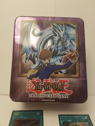 yu gi oh card lot with gold card case and tin(342 cards)