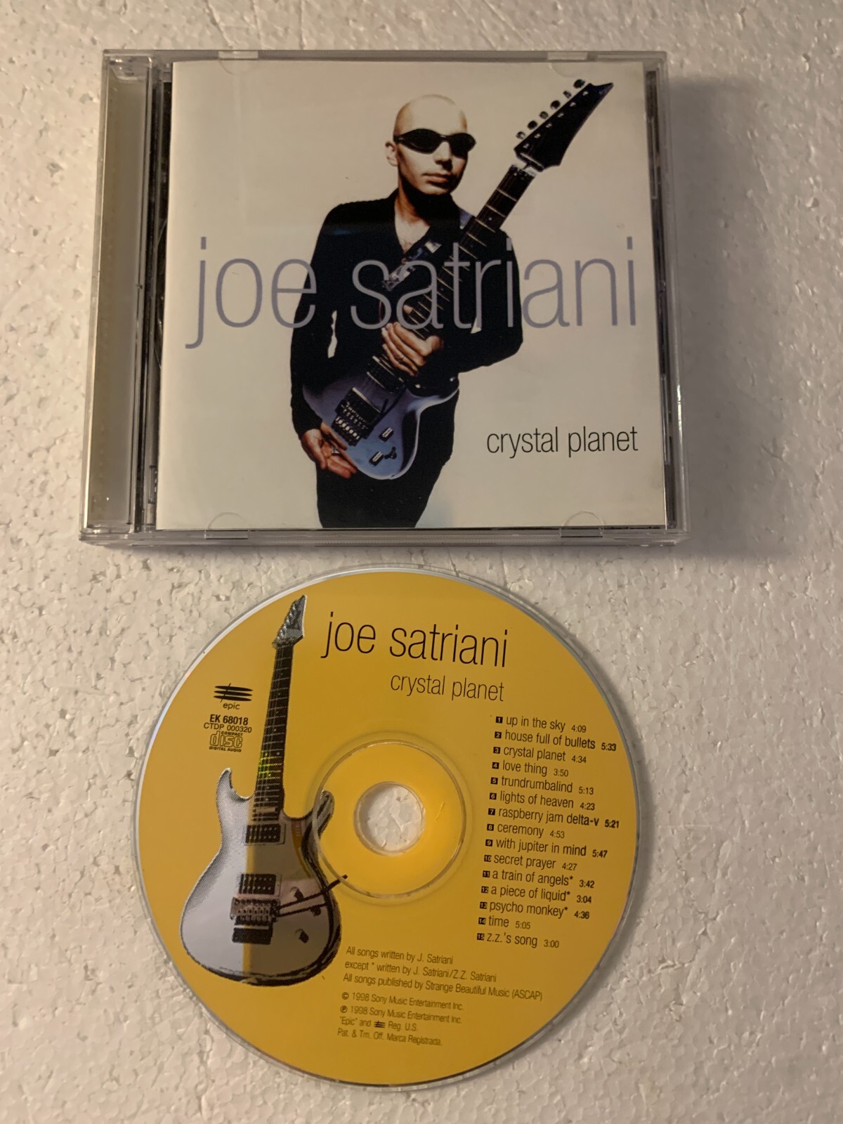 JOE SATRIANI - Crystal Planet - CD, 2010 BMG - LIKE NEW