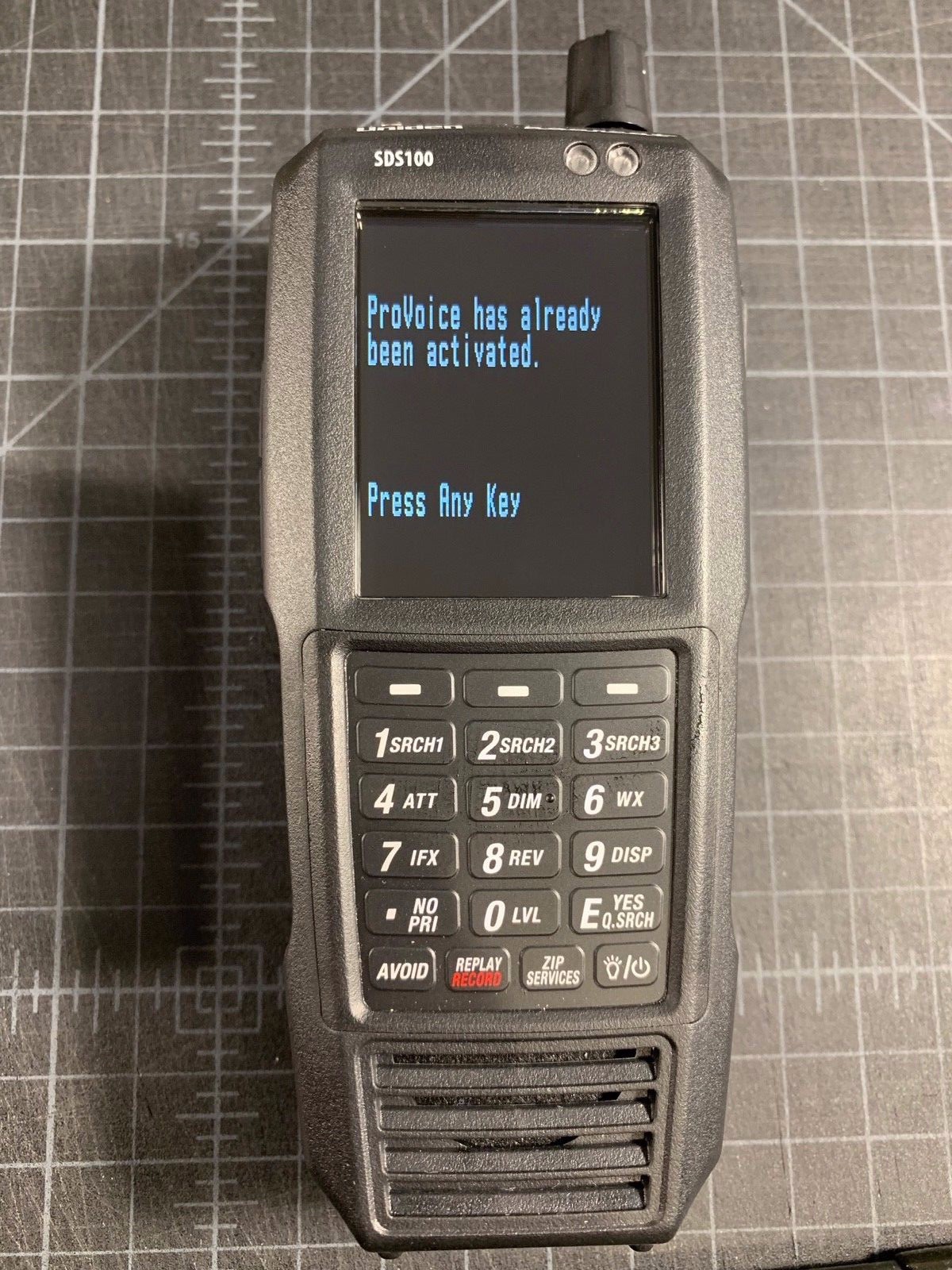 Uniden SDS100 True I/Q Handheld Digital Police Scanner Trunking SDR APCO P25 DMR