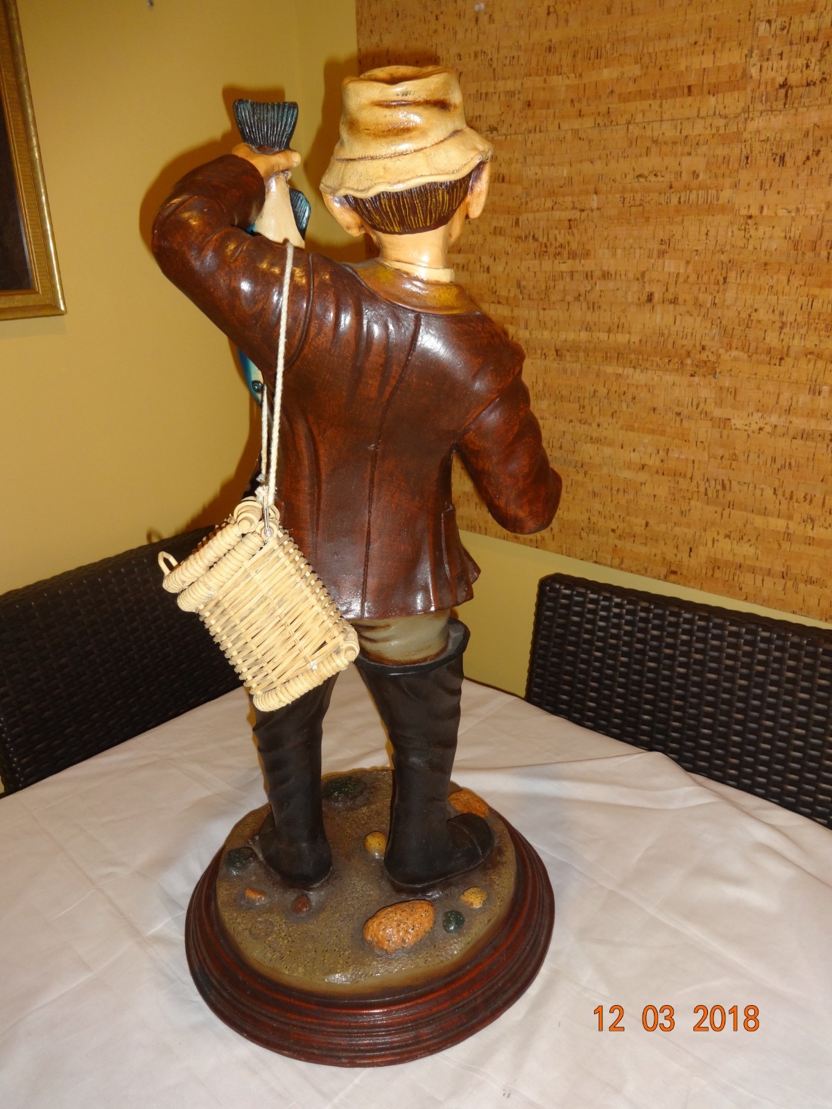 SEASON BEST FISHERMAN-ANGLER SCULPTURE FIGURINE AUTHENTIC PETER MOOK LARGE