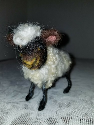 Sweet Ooak Needle Felted Tiny Baby Black Sheep Handmade Easter 3
