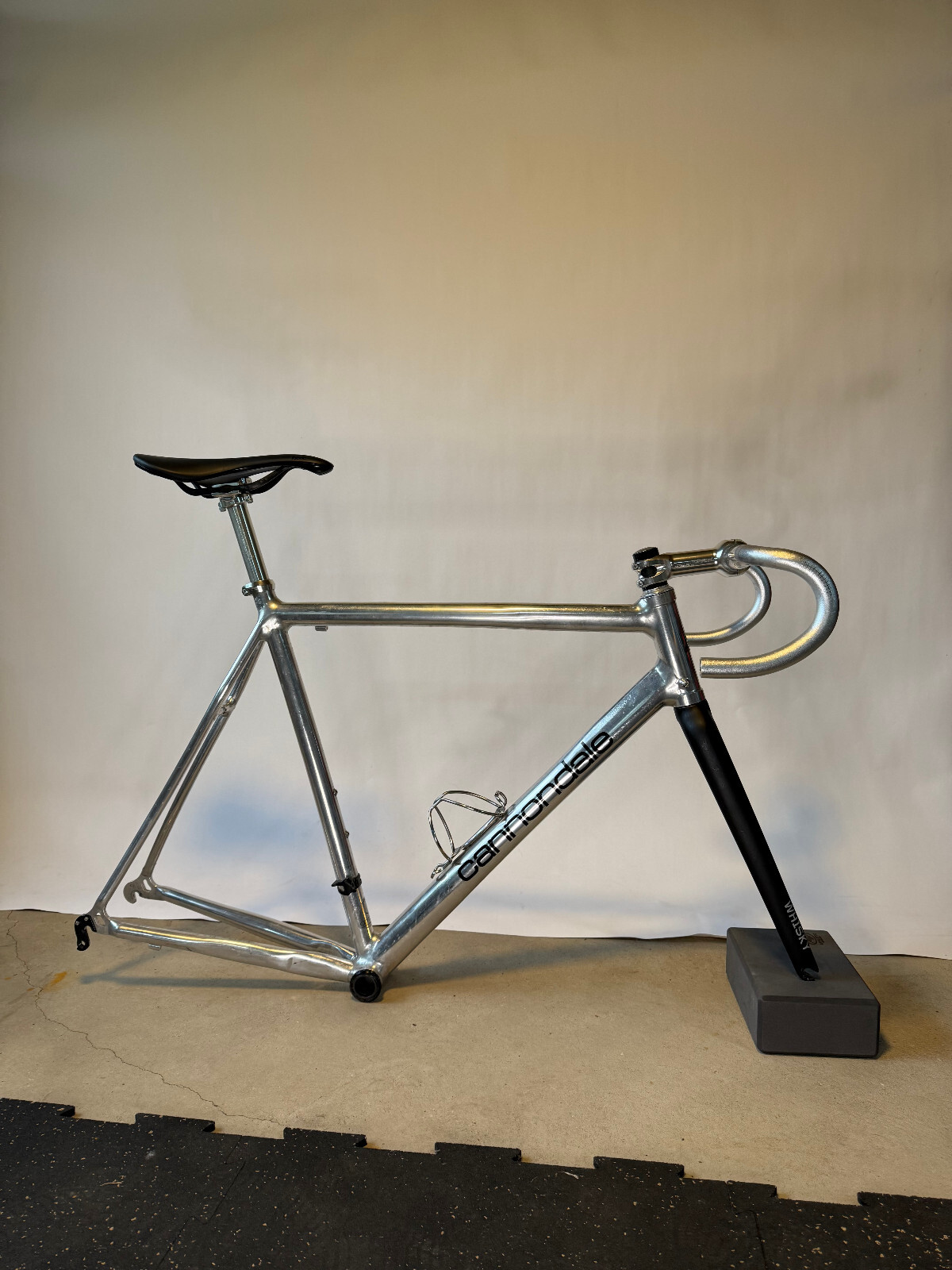 キャノンデール CAD8 Cannondale CAAD 8 Road Bike. Size 56cm. New Evo Handlebars