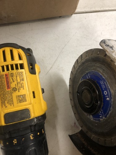 DEWALT Profeesional 4-1/2