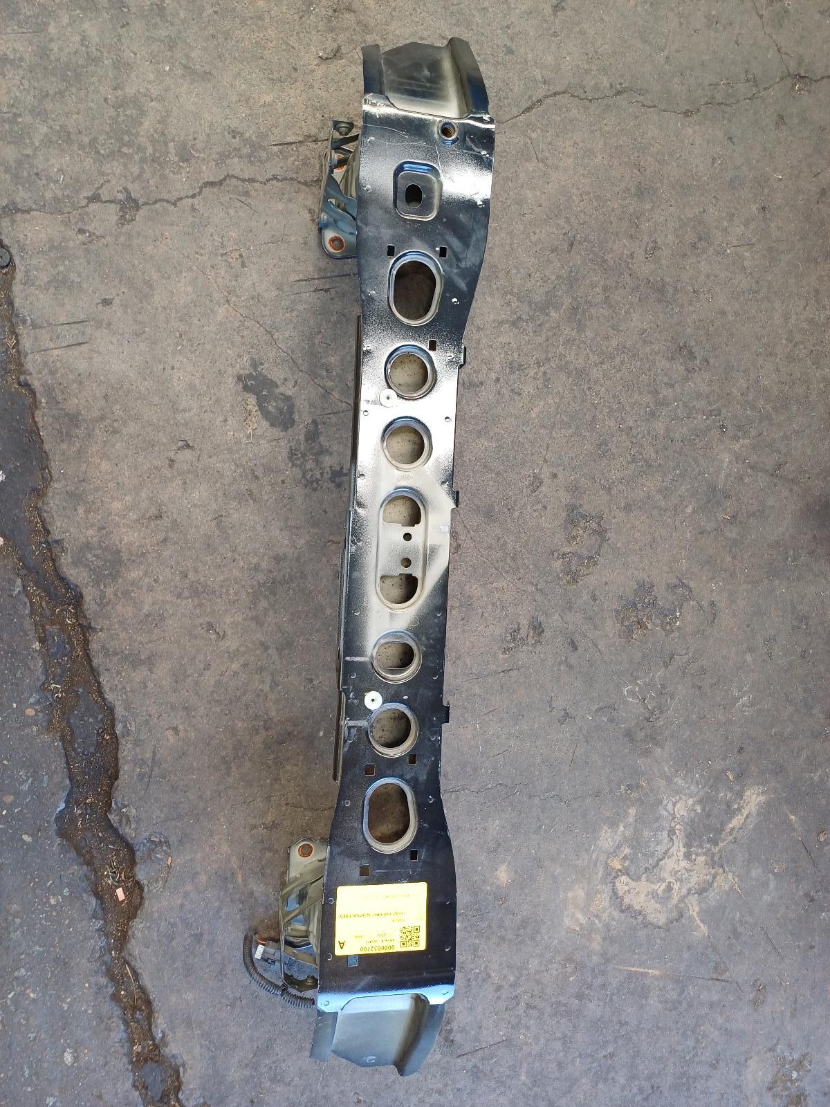 FORD FOCUS LW 05/2011-08/2015 FRONT MAIN LARGER REINFORCEMENT ONLY