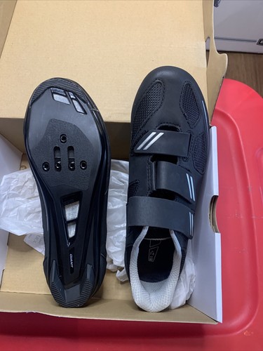 Shoes Size 7.5us, 40 Eu-  New Shimano/look 3bolt