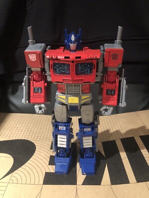 Hasbro Transformers Power Of The Primes Evolution Optimus Prime - **INCOMPLETE**