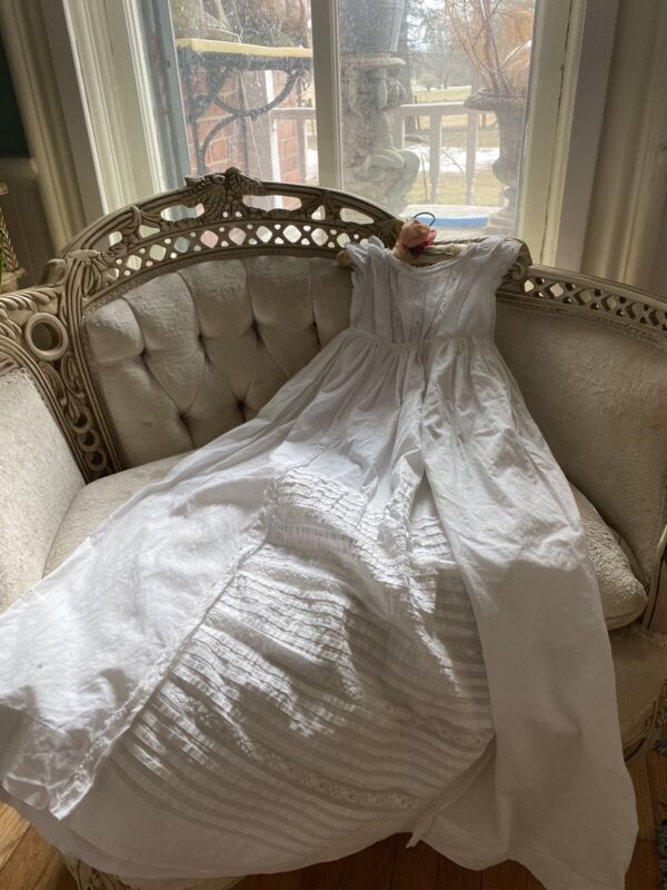 Beautiful Victorian White Cotton Christening Gown Pintucked Smocking Lace 1880’s