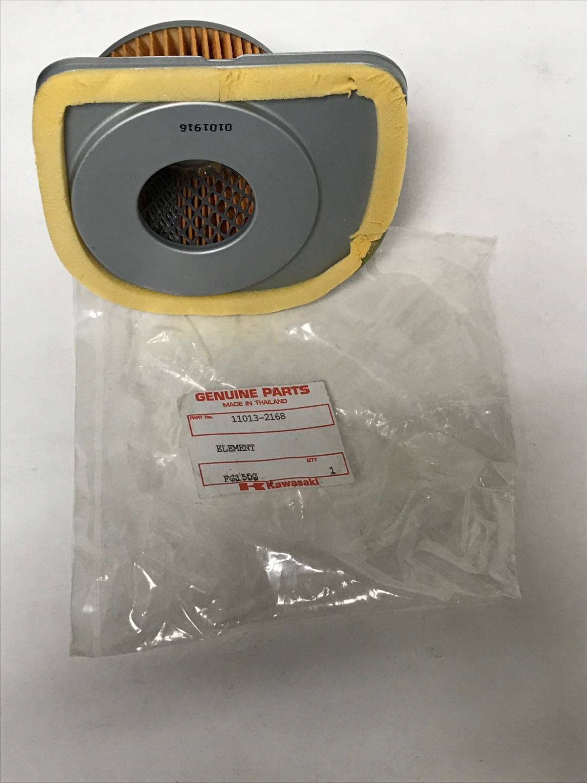 NEW OLD STOCK KAWASAKI ELEMENT TRACTOR MOWER FILTER  #11013-2168  FG150G