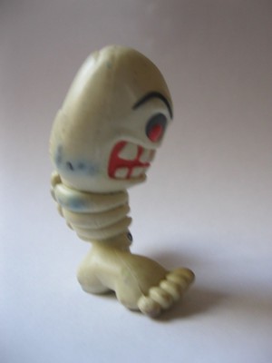 TECH DECK DUDE stamped 2001 X Concept LLC fingerboard rider about 2 inches tall