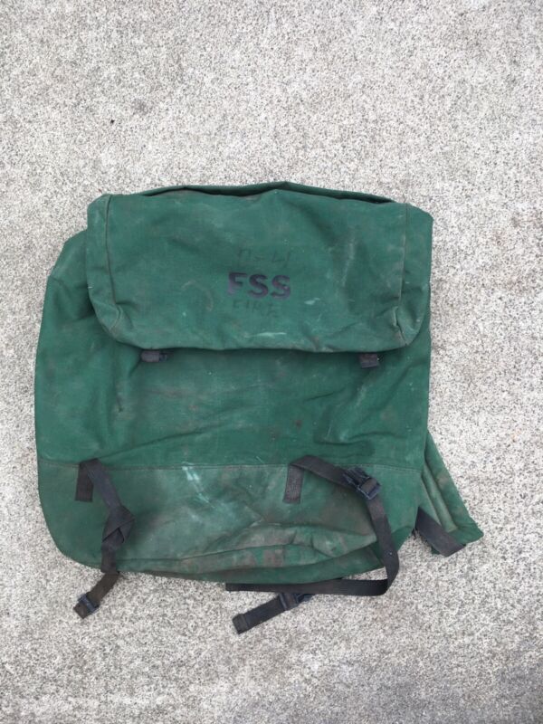 old green FSS Forest Service Personal Wildland Fire Fighter Backpack Rucksack