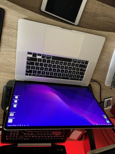 Apple MacBook Pro 16 in 2019 Silver/Intel Core I9 2.30 GHz Apple MacBook Pro 16 in 2019 Silver/Intel Core I9 2.30 GHz