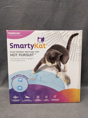 Smarty Kat Hot Pursuit Cat Toy Concealed Motion 8.8OZ Teasing Tail Moving Lights