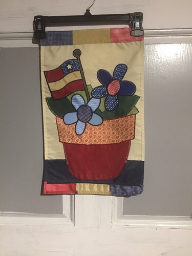 Mini Garden Flag Patriotic Springtime Patchwork  12 x18 Inch FREE FAST SHIPPING