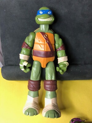 Teenage Mutant Ninja Turtles Leonardo TMNT 10'' Action Figure