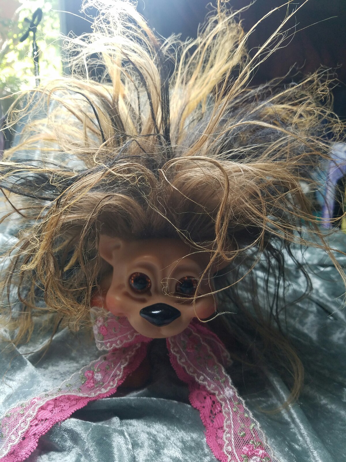DAM TROLL LION. LOOK AT THAT MANE!!!