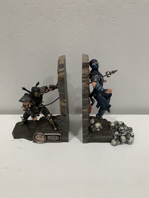Mortal Kombat 9 Kollector's Edition Scorpion Sub-Zero Bookends Statue